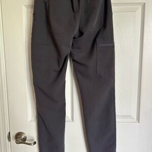 Figs Yola scrub pants. Charcoal XXS